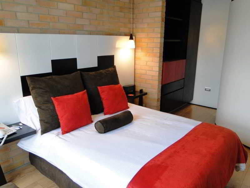 Estelar Apartamentos Aeropuerto 보고타 외부 사진