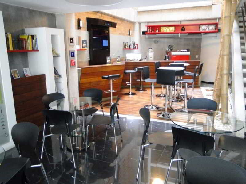 Estelar Apartamentos Aeropuerto 보고타 외부 사진