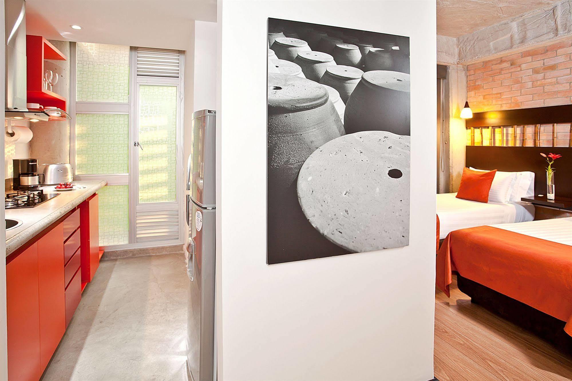 Estelar Apartamentos Aeropuerto 보고타 외부 사진