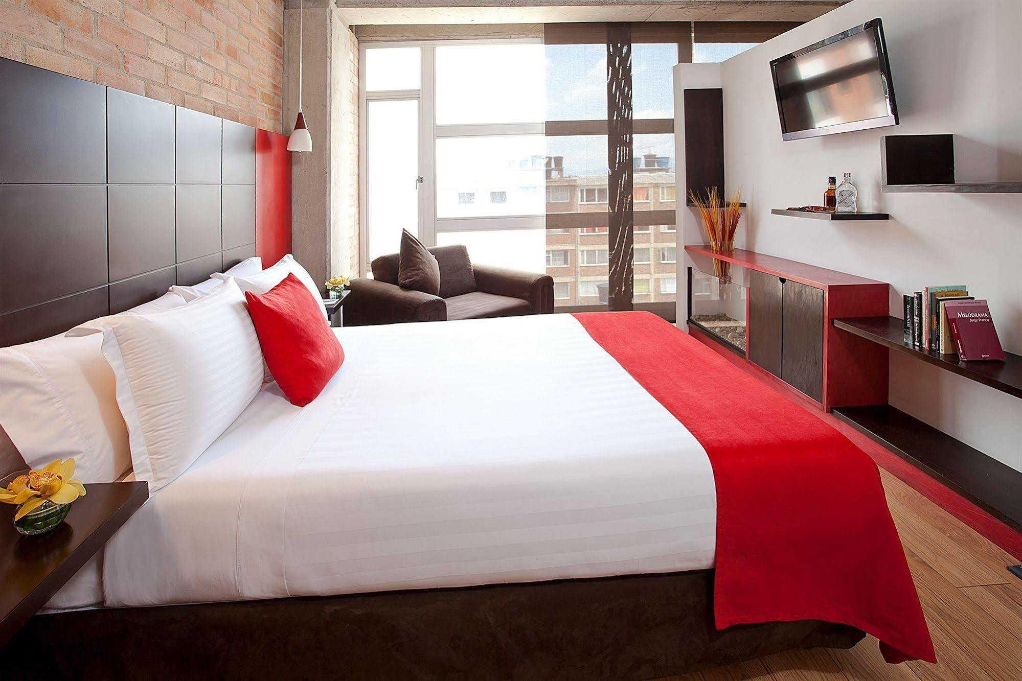 Estelar Apartamentos Aeropuerto 보고타 외부 사진